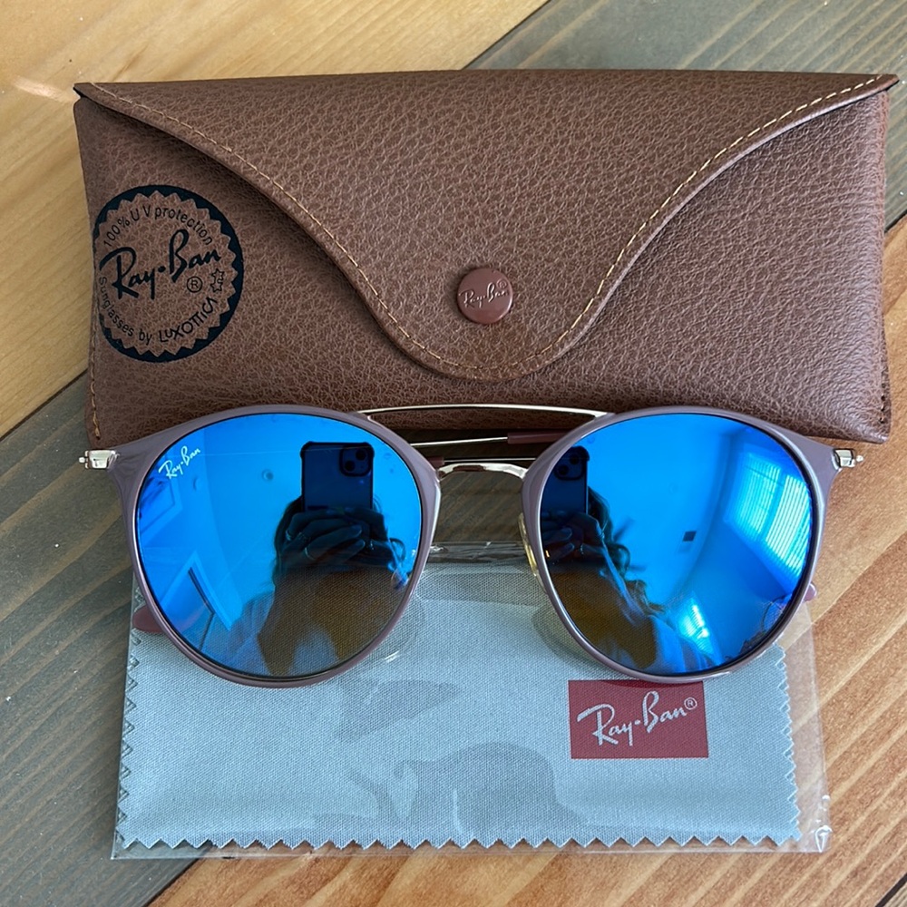Mirrored Raybans